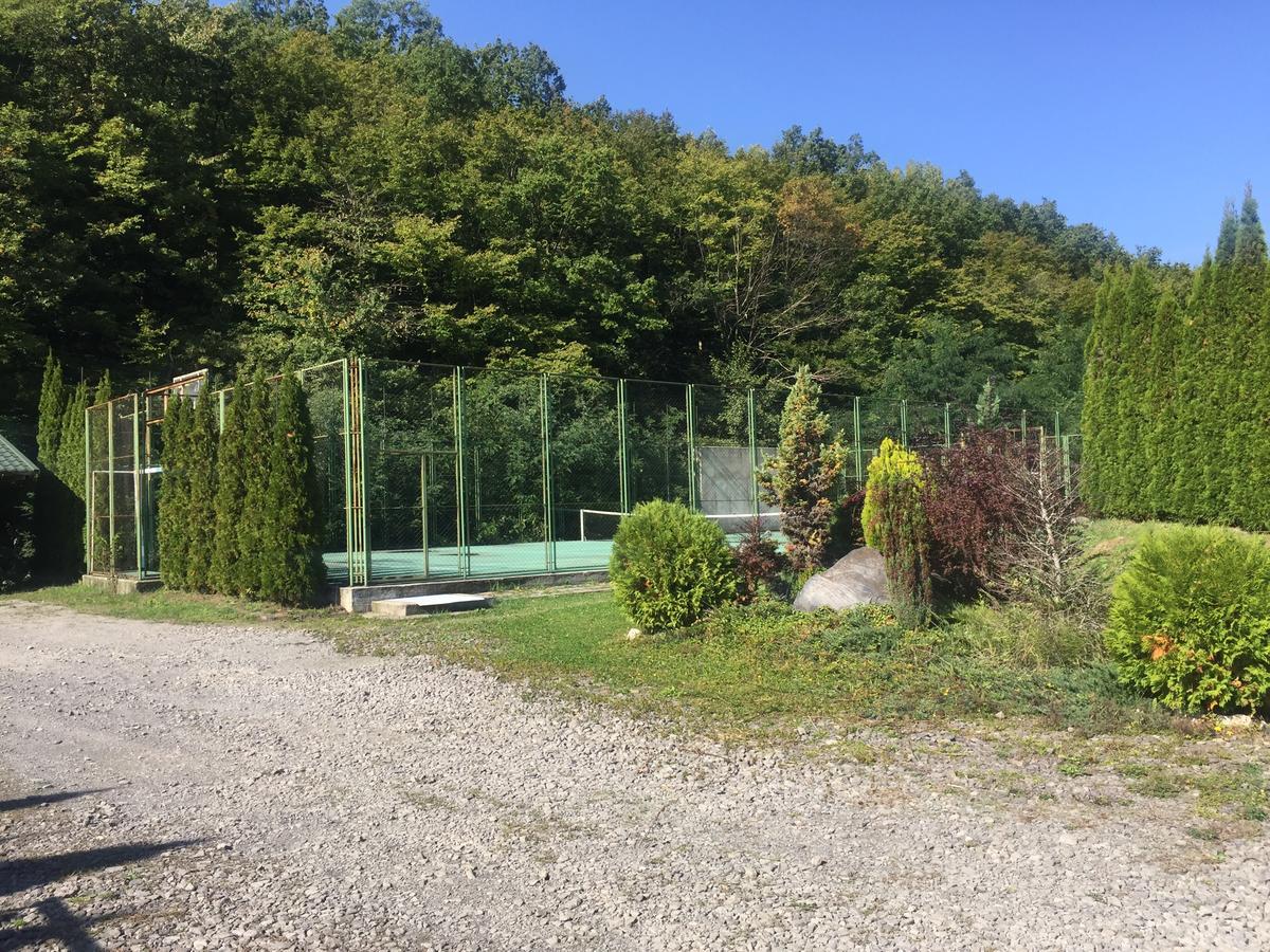 Rancho 555 Guest House Uzhhorod Luaran gambar